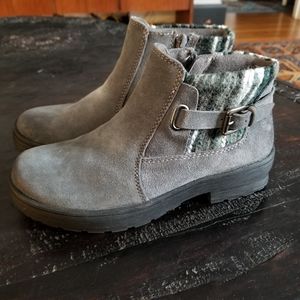 Earth Origins Tate Suede Ankle Boots